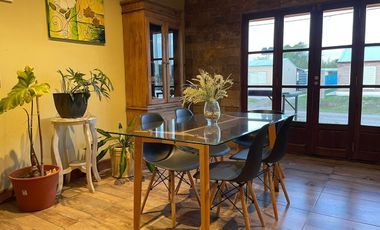 VENTA/AMPLIA CASA/3 DORMITORIOS/LEHMANN