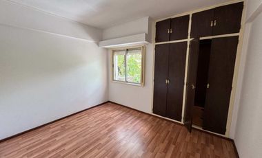 VENTA / DEPARTAMENTO / CENTRICO / COCHERA
