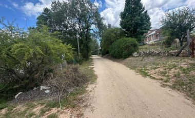 VENTA LOTE 1048MTS CON EDIFICACIÓN  CUESTA BLANCA