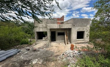 VENTA LOTE 1048MTS CON EDIFICACIÓN  CUESTA BLANCA