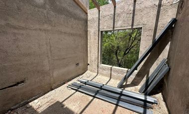 VENTA LOTE 1048MTS CON EDIFICACIÓN  CUESTA BLANCA
