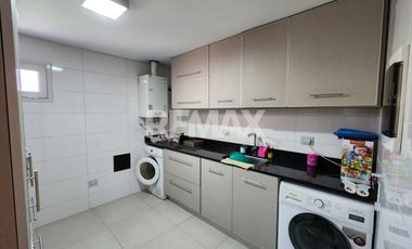 ALQUILER | CASA NIVEL GERENCIAL | 4 DORMITORIOS