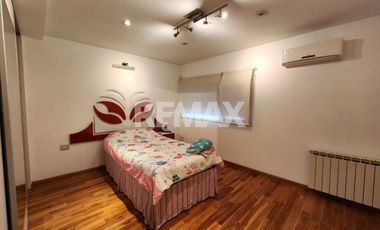 ALQUILER | CASA NIVEL GERENCIAL | 4 DORMITORIOS