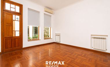 VENTA CASA 4 DORMITORIOS APTO CREDITO CENTRO
