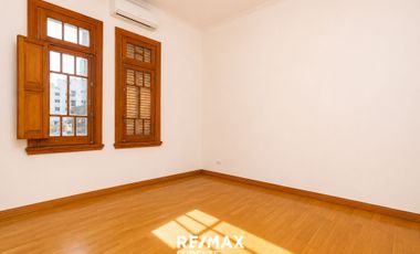 VENTA CASA 4 DORMITORIOS APTO CREDITO CENTRO