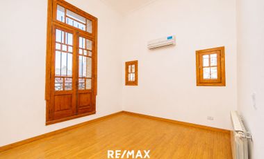 VENTA CASA 4 DORMITORIOS APTO CREDITO CENTRO