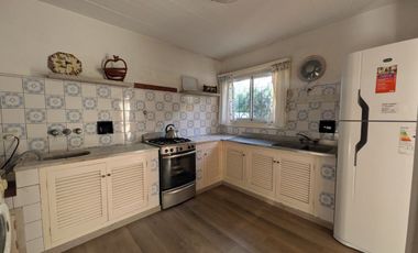Exclusiva Casa en Zona I Miramar, Excelente Estado