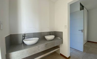 CASA 5 AMBIENTES EN ALQUILER EN CANNING
