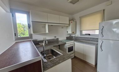 Alquiler Excelente duplex dos Ambientes.
