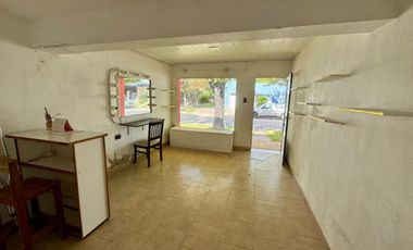 VENTA CASA A REFACCIONAR EN SJN