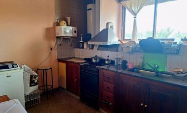 VENTA CASA 3 DOR. EN ALTOS CON LOCAL Y GALPON
