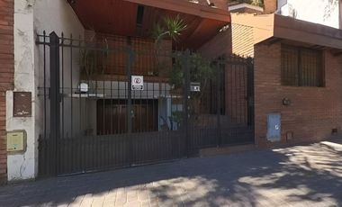 VENTA CASA Chalet 6 Amb. 5 Hab. Velez Sarsfield