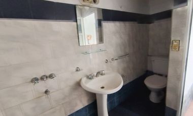 VENTA CASA TRES DORMIS-PILETA - GABOTO