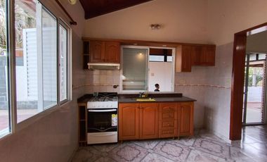 VENTA CASA TRES DORMIS-PILETA - GABOTO
