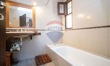 Casa con jardín en venta en Villa California