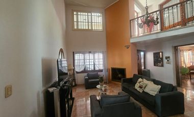 VENTA-PERMUTA CASA Bº BOMBAL 3 HAB. CIUDAD MENDOZA