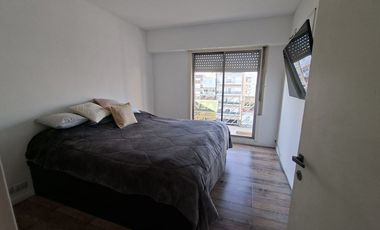 Venta  Departamento 4 ambientes sobre Av. Mitre