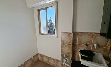 Venta  Departamento 4 ambientes sobre Av. Mitre