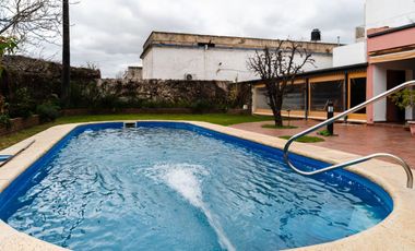 CASA EN VENTA 3 DORMITORIOS VILLA CONSTITUCIÓN