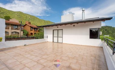 VENTA CASA + LOCAL SANTA ROSA DE CALAMUCHITA