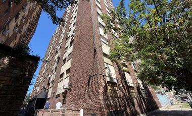 Depto 4 amb en venta c/cochera en Gerli