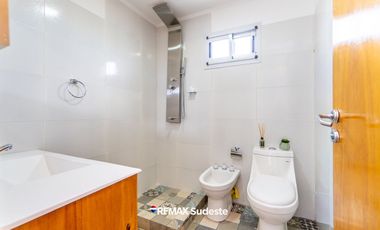 Casa moderna en venta en La Huella!!