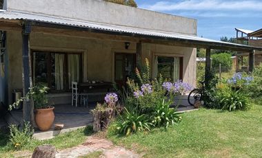 VENTA CASA ESTILO CAMPO - LAGUNA LA BRAVA