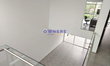 VENTA CASA DE LUJO EN EL SECTOR MAS EXCLUSIVO VIA A LA COSTA (AA)
