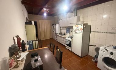 CASA TRES DORMITORIOS EN VENTA GLLEN JARDIN COCHER