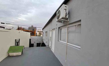 Casa Lote Propio: 4 Suites, 2 Cocheras y Seguridad