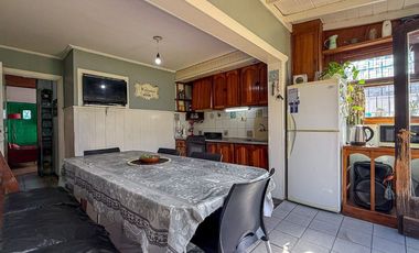 Venta Casa 5 ambientes Bo Las Heras jardín galpón