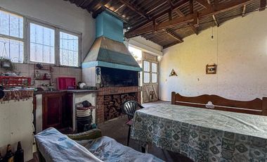 Venta Casa 5 ambientes Bo Las Heras jardín galpón