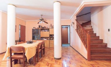 VENTA CASA 5 AMB VELEZ SARFIELD PILETA QUINCHO