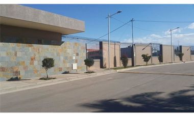 VENTA Bº PRIVADO CASA 3 HAB 2 BAÑOS (1 EN SUITE)