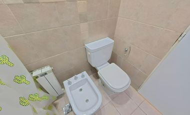 DEPARTAMENTO  2 AMBIENTES CON COCHERA DESC