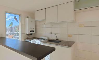DEPARTAMENTO  2 AMBIENTES CON COCHERA DESC