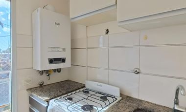 DEPARTAMENTO  2 AMBIENTES CON COCHERA DESC