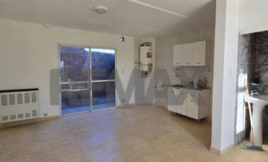 ALQUILER DÚPLEX DE 1 DORMITORIO EN FERNÁNDEZ ORO