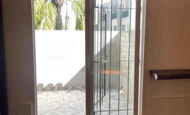 ALQUILER PH 2AMB OLIVOS CON