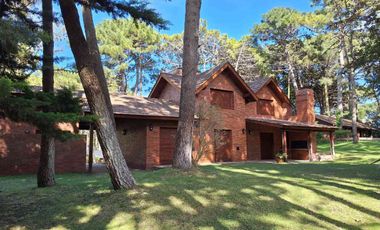 CASA EN VENTA, PINAMAR NORTE 5AMB. ACEPTA PERMUTA
