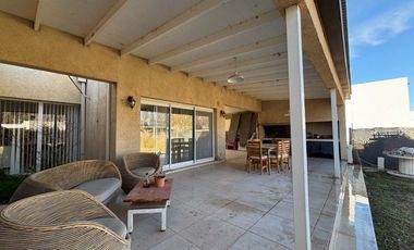 ALQUILER CASA 2 DORM, AMOBLADA CON PILETA