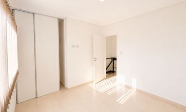 Alquiler Dúplex Fernández Oro
