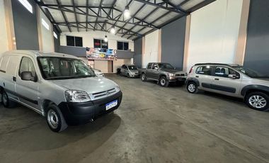 SE VENDE GALPON COMERCIAL sobre Avenida Sabattini