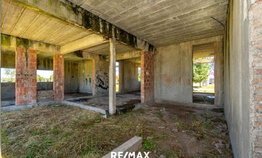 Venta Construcción a Terminar en Bo. San Ignacio