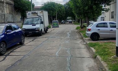 VENTA CASA MULTIFAMILIAR 2 PHS.COCHERA AVELLANEDA