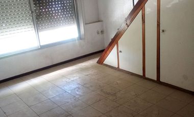 VENTA CASA MULTIFAMILIAR 2 PHS.COCHERA AVELLANEDA