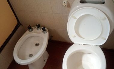 VENTA CASA MULTIFAMILIAR 2 PHS.COCHERA AVELLANEDA