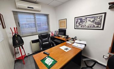 GALPON CON OFICINAS AMOBLADAS | BARRIO COFICO
