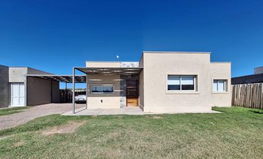 CASA EN OPORTUNIDAD, B° ARAUCO III, CORRALITOS