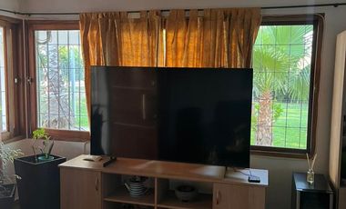 VENTA DE QUINTA, 3 CASAS+SALON COMERCIAL, PISCINA.